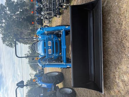 Tractor W/loader 24.6hp 17.2pto