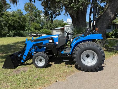 Tractor W/loader 42.5hp 34.8pto Deluxe